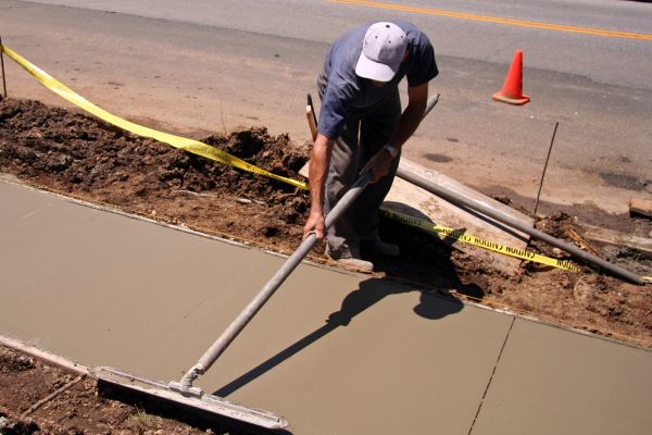 Sidewalk Cementing in Bainbridge Island
